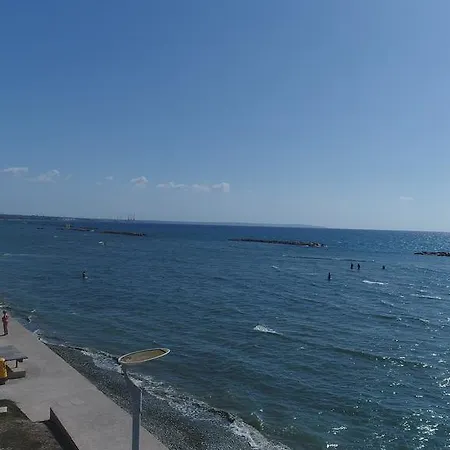 Tatil Evi Bobby's Beach House
