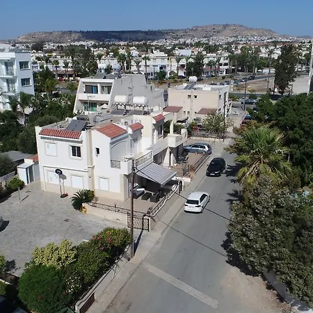 Tatil Evi Bobby's Beach House *